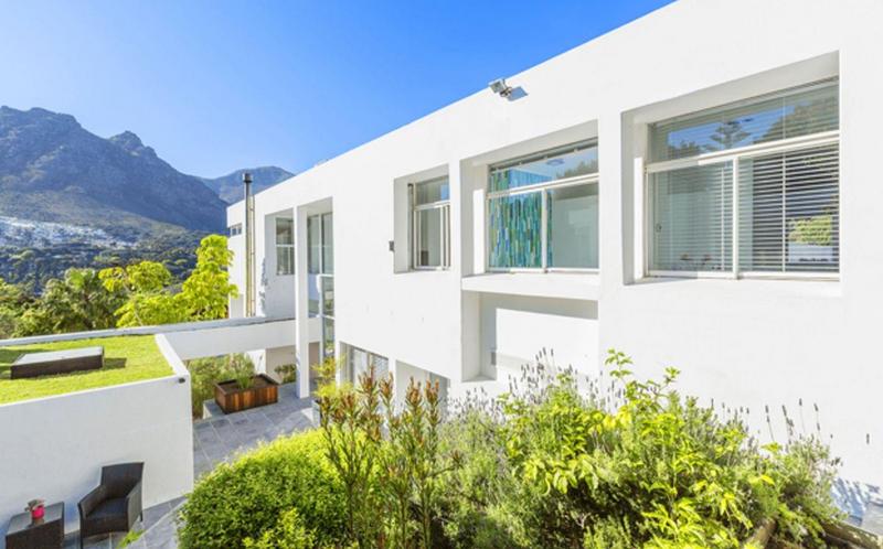 6 Bedroom Property for Sale in Hout Bay Western Cape